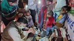 UP industrial development minister Satish Mahana purchasing diyas (earthen lamps) from a roadside vendor in Kanpur. (SOURCED IMAGE) UP industrial development minister Satish Mahana purchasing diyas (earthen lamps) from a roadside vendor in Kanpur. (SOURCED IMAGE)