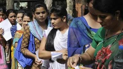 Bihar grapples with a serious shortage of teachers in its higher education institutions, which are at present functioning at around 50% of the sanctioned strength (HT photo) Bihar grapples with a serious shortage of teachers in its higher education institutions, which are at present functioning at around 50% of the sanctioned strength (HT photo)