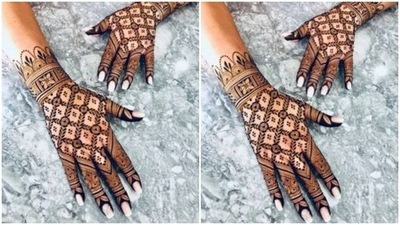 This dark and bright mehendi is for the ones who love to go for gorgeous designs. (https://in.pinterest.com/) This dark and bright mehendi is for the ones who love to go for gorgeous designs. (https://in.pinterest.com/)