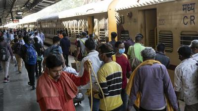 Soon, 24 stations will be added to the Pune railway division with the addition of the Daund to Enkai railway route. (HT PHOTO)