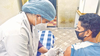 Five out of the 36 districts in Maharashtra have reported a lower Covid-19 vaccination rate, and were hence a part of the video conference held by Prime Minister Narendra Modi with the collectors of 40 such districts of across the country. (Shankar Narayan/HT PHOTO) Five out of the 36 districts in Maharashtra have reported a lower Covid-19 vaccination rate, and were hence a part of the video conference held by Prime Minister Narendra Modi with the collectors of 40 such districts of across the country. (Shankar Narayan/HT PHOTO)