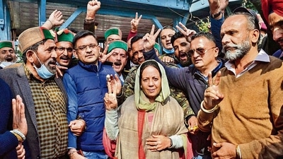 Shimla: Congress candidate from Mandi Lok Sabha seat Pratibha Singh celebrates her victory in by-elections, Shimla, Tuesday, Nov. 2, 2021. (PTI Photo) (PTI11_02_2021_000107A) (PTI) Shimla: Congress candidate from Mandi Lok Sabha seat Pratibha Singh celebrates her victory in by-elections, Shimla, Tuesday, Nov. 2, 2021. (PTI Photo) (PTI11_02_2021_000107A) (PTI)