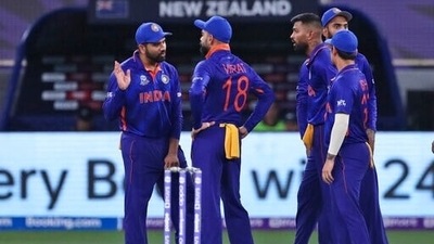 India's Rohit Sharma talks to captain Virat Kohli (AP) India's Rohit Sharma talks to captain Virat Kohli (AP)
