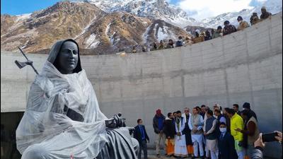 The chlorite schist statue of Adi Guru Shankaracharya, which stands 12 feet tall and weighs 35 tonnes, will be formally unveiled by Prime Minister Narendra Modi on November 5 in Kedarnath. (HT photo/Raajiv Kala)