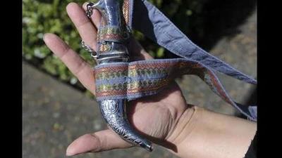 The Sikh community of the province has been pushing for legislation to be allowed permission to carry the kirpan when they visit government offices, enter the court or police station, and during air travel. The Sikh community of the province has been pushing for legislation to be allowed permission to carry the kirpan when they visit government offices, enter the court or police station, and during air travel.