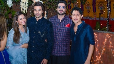 Aly Goni and Sudeep Sahir strike a pose with Divyanka Tripathi and Vivek Dahiya. Aly Goni and Sudeep Sahir strike a pose with Divyanka Tripathi and Vivek Dahiya.
