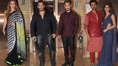 Iulia Vantur, Salman Khan, Aayush Sharma, Pulkit Samrat and Kriti Kharbanda at Ramesh Taurani's Diwali bash. (Varinder Chawla) Iulia Vantur, Salman Khan, Aayush Sharma, Pulkit Samrat and Kriti Kharbanda at Ramesh Taurani's Diwali bash. (Varinder Chawla)