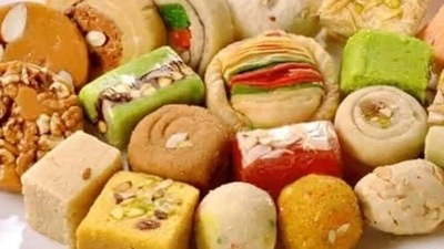 Diwali 2021: Tips to take care of teeth (Pinterest) Diwali 2021: Tips to take care of teeth (Pinterest)