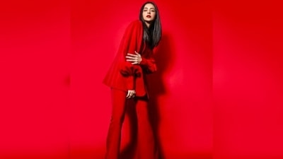 Rakul Preet gave off major boss lady vibes in this stunning red pantsuit with puffed sleeves and flared at the bottom pants. (Instagram/@rakulpreet) Rakul Preet gave off major boss lady vibes in this stunning red pantsuit with puffed sleeves and flared at the bottom pants. (Instagram/@rakulpreet)