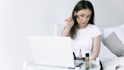 With work and other preparations at hand, it is hard to look your best during the most awaited festival of the year, Diwali. Here are a few beauty hacks from professionals you can follow to achieve those glamorous looks. (Unsplash) With work and other preparations at hand, it is hard to look your best during the most awaited festival of the year, Diwali. Here are a few beauty hacks from professionals you can follow to achieve those glamorous looks. (Unsplash)