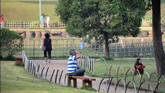 In Sarasbaug, two programmes are permitted on November 4 and November 5. The events should be conducted during the operational hours of the gardens, says Ashok Ghorpade, head of PMC’s garden department. (HT PHOTO)