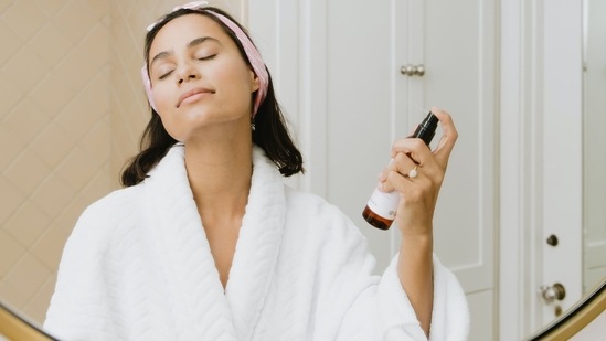 For those in a rush and with no time on their hands, Wamika suggested, "Just do your CTM (cleansing, toning, moisturising), use a concealer and set it with powder. No foundation is required. Top it with a blush, highlighter, lipper, a little shimmery eyeshadow and you are good to go. Set it with a spray or a mist. It will only take five to seven minutes to achieve this look."(Unsplash)