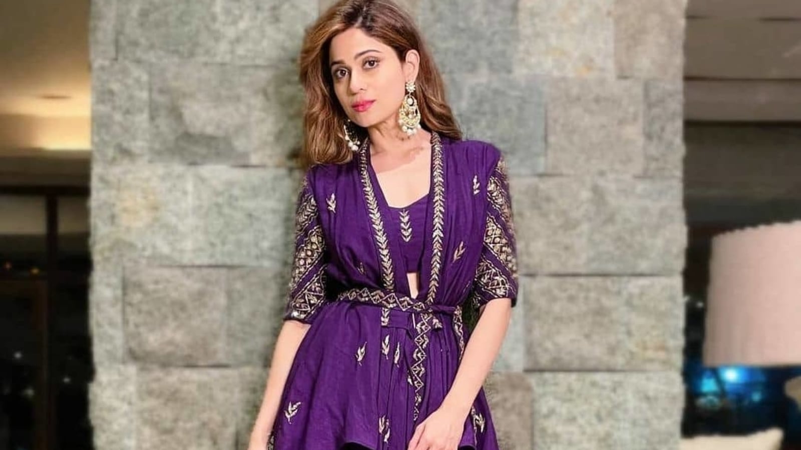 Shamita Shetty rings in Diwali in ₹42.8k purple asymmetric jacket, lehenga set