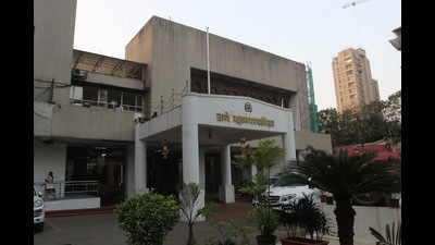 Korum Mall in Thane, which the Thane Municipal Corporation (pic) claims, is one of the defaulters of property tax to the tune of Rs8.50Cr. (PRAFUL GANGURDE/HT PHOTO)