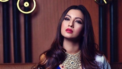 Gauahar Khan slammed Umar Riaz's fans. Gauahar Khan slammed Umar Riaz's fans.
