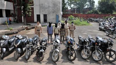 The Pimpri-Chinchwad crime branch has arrested two vehicle thieves involved in stealing 200 two-wheelers. They have also recovered 51 two-wheelers worth ₹36 lakh from their possession. (REPRESENTATIVE PHOTO) The Pimpri-Chinchwad crime branch has arrested two vehicle thieves involved in stealing 200 two-wheelers. They have also recovered 51 two-wheelers worth ₹36 lakh from their possession. (REPRESENTATIVE PHOTO)