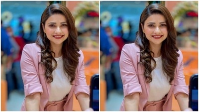 Prachi, for the event, chose a blush pink co-ord set and looked absolutely stunning. (Instagram/@prachidesai)