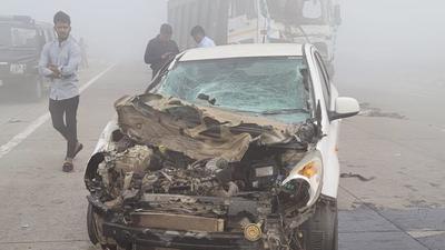 6 vehicles pile up as fog engulfs Eastern Peripheral Expressway