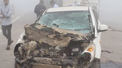 6 vehicles pile up as fog engulfs Eastern Peripheral Expressway
