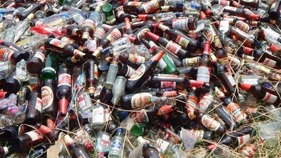 A massive search operation was launched in the area to trace the dens selling hooch. (Representative image) A massive search operation was launched in the area to trace the dens selling hooch. (Representative image)