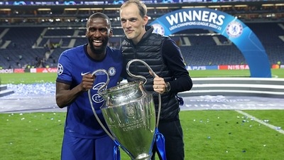 Antonio Ruediger and Thomas Tuchel, Manager of Chelsea pose with the Champions League Trophy. (Getty) Antonio Ruediger and Thomas Tuchel, Manager of Chelsea pose with the Champions League Trophy. (Getty)