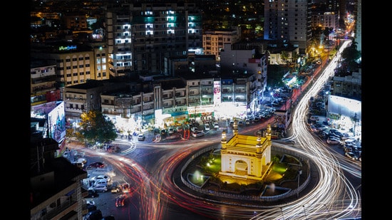 An aerial view of Charminar Roundabout in Karachi. (Shutterstock)