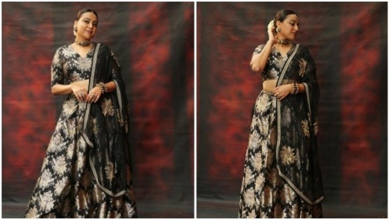 Diwali 2021: Swara Bhasker blends ethnic and mystic vibes in a black lehenga (Instagram/@reallyswara)