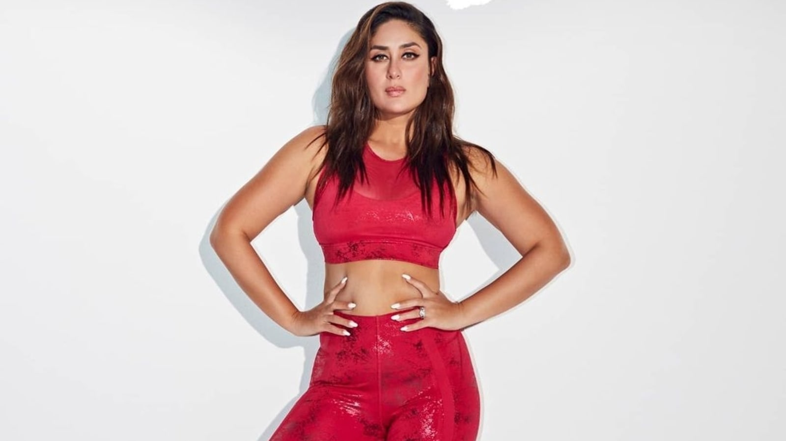 Kareena Kapoor Khan looks ready for 'gym class today' in red sports bra,  tights