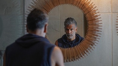 Milind Soman encourages fans to ‘fight lazy’ with inspiring kettlebell workout (Instagram/milindrunning) Milind Soman encourages fans to ‘fight lazy’ with inspiring kettlebell workout (Instagram/milindrunning)
