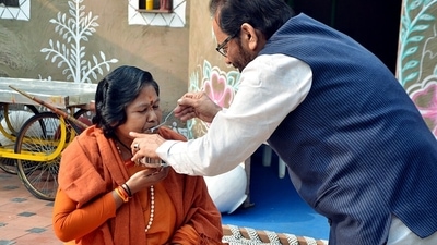 Union Minister of Minority Affairs Mukhtar Abbas Naqvi offers a sweet dish to Union Minister of State for Consumer Affairs Sadhvi Niranjan Jyoti on the occasion of Bhai Dooj. (ANI) Union Minister of Minority Affairs Mukhtar Abbas Naqvi offers a sweet dish to Union Minister of State for Consumer Affairs Sadhvi Niranjan Jyoti on the occasion of Bhai Dooj. (ANI)