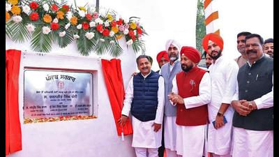 Punjab CM Charanjit Singh Channi laying the foundation stone of a bridge worth ₹114 crore on link road from Bela to Paniali over Sutlej river on Saturday. (ANI) Punjab CM Charanjit Singh Channi laying the foundation stone of a bridge worth ₹114 crore on link road from Bela to Paniali over Sutlej river on Saturday. (ANI)