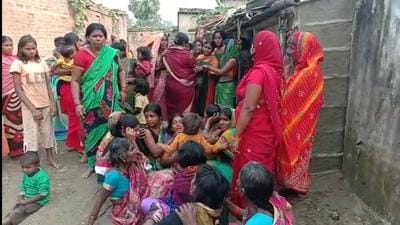 Bereaved family members of victims at Telhuwa village, where 14 people have died so far due to suspected spurious liquor since November 4. (Jai Prakash/ HT Photo) Bereaved family members of victims at Telhuwa village, where 14 people have died so far due to suspected spurious liquor since November 4. (Jai Prakash/ HT Photo)