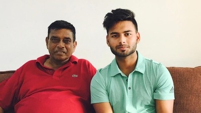 Tarak Sinha and Rishabh Pant. (Twitter/Rishabh Pant) Tarak Sinha and Rishabh Pant. (Twitter/Rishabh Pant)