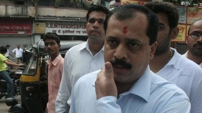 Sachin Vaze has been dismissed from the service after the NIA arrested him in the Antilia explosives scare and Mansukh Hiran murder cases. (HT Photo/File) Sachin Vaze has been dismissed from the service after the NIA arrested him in the Antilia explosives scare and Mansukh Hiran murder cases. (HT Photo/File)