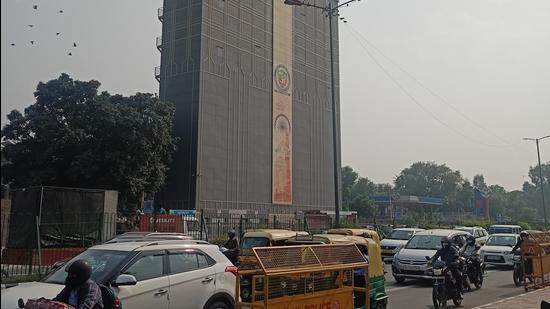 Four platforms in the city’s first automated parking lot at Green Park allegedly malfunctioned due to a technical fault during a maintenance operation around 5.30pm on Tuesday, damaging at least two vehicles. (Sourced)