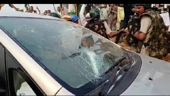 An FIR was lodged against 63 persons under Sections 147, 149, 148, 341, 186, 353, 427 and 120-B of the IPC for allegedly vandalising MP Jangra’s car at Narnaund on Friday. (HT File)