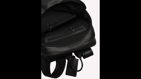 The backpack has multiple compartments making it extremely practical to fit all your gadgets and accessories The backpack has multiple compartments making it extremely practical to fit all your gadgets and accessories