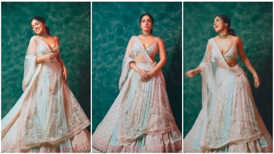 Bhumi Pednekar loves fashion and makeup and her Instagram handle says it all. On the occasion of Diwali, the actor blessed our feed with stylish Diwali pictures of herself.(Instagram/@bhumipednekar)