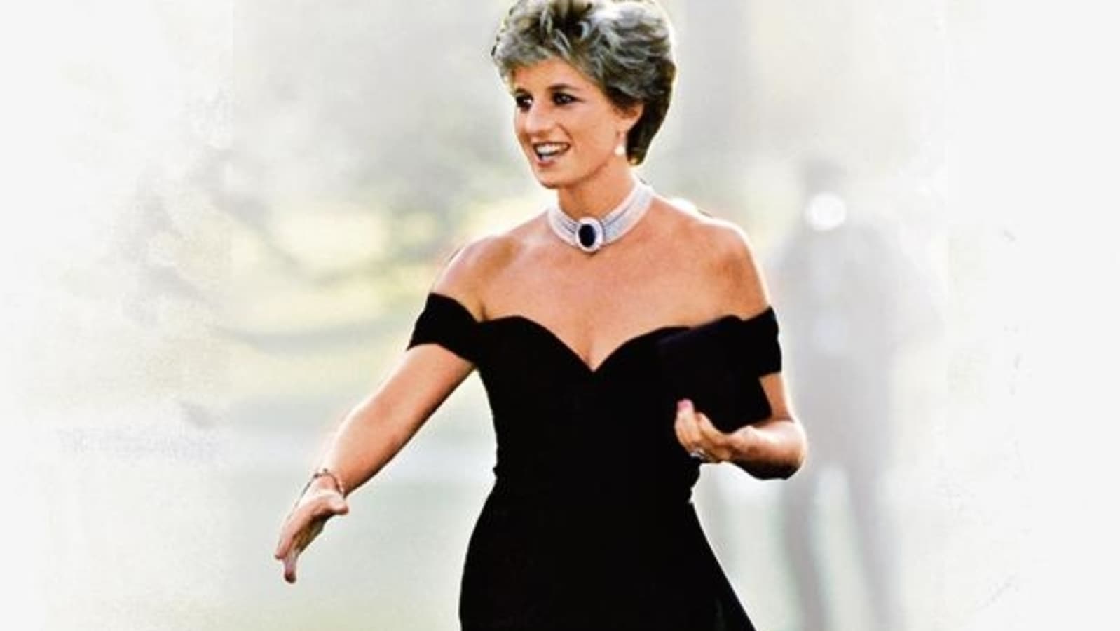 The Crown' Films Princess Diana's 'Revenge Dress' Moment With Elizabeth  Debicki | Entertainment Tonight