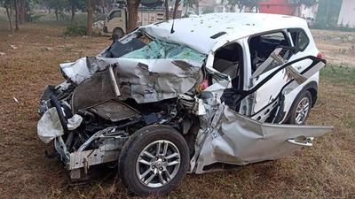 The mangled remains of the car that met with an accident on Chandigarh-Hisar national highway in Jind’s Narwana. (HT Photo)