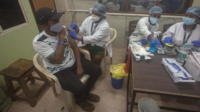 As of Sunday, Pune district has reported 200 new Covid-19 cases and seven deaths due to the infection. (HT (PIC FOR REPRESENTATION))