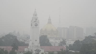 Air pollution in Lucknow post Diwali. (Deepak Gupta/HT Photo) Air pollution in Lucknow post Diwali. (Deepak Gupta/HT Photo)