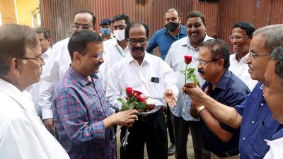 Delhi chief minister and AAP chief Arvind Kejriwal being greeted by leaders of Bhandari Samaj Community, in Panaji on Sunday. (ANI) Delhi chief minister and AAP chief Arvind Kejriwal being greeted by leaders of Bhandari Samaj Community, in Panaji on Sunday. (ANI)