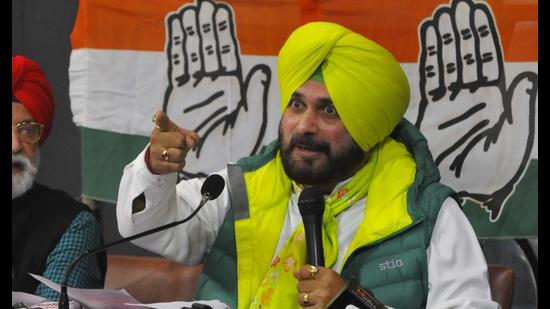 Navjot Sidhu’s diatribe came a day after Punjab advocate general Deol, in a statement, accused him of obstructing the functioning of the state government and AG’s office (HT Photo)