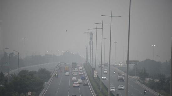 A weather bulletin issued on Sunday evening by the Air Quality Early Warning System for Delhi-NCR stated that the air quality over the region is likely to improve over the next five days but remain in the “very poor” category, with PM2.5 as the primary pollutant. (Praveen Kumar/HT Photo) A weather bulletin issued on Sunday evening by the Air Quality Early Warning System for Delhi-NCR stated that the air quality over the region is likely to improve over the next five days but remain in the “very poor” category, with PM2.5 as the primary pollutant. (Praveen Kumar/HT Photo)