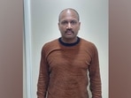 NCB witness Kiran Gosavi's police custody extended in cheating case.(ANI/Google) NCB witness Kiran Gosavi's police custody extended in cheating case.(ANI/Google)