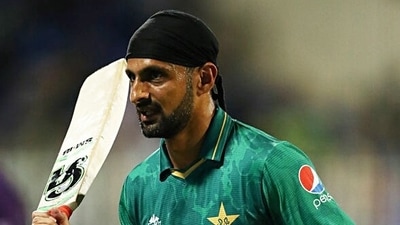 Pakistan's Shoaib Malik during the ICC Men's T20 World Cup 2021 match between Pakistan and Scotland, at Sharjah Cricket Stadium in Sharjah on Sunday. (ANI) Pakistan's Shoaib Malik during the ICC Men's T20 World Cup 2021 match between Pakistan and Scotland, at Sharjah Cricket Stadium in Sharjah on Sunday. (ANI)