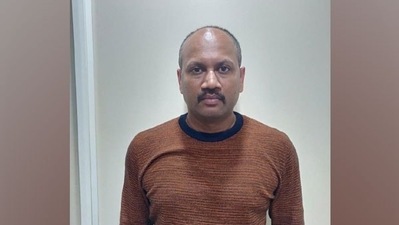 NCB witness Kiran Gosavi's police custody extended in cheating case. (ANI/Google) NCB witness Kiran Gosavi's police custody extended in cheating case. (ANI/Google)