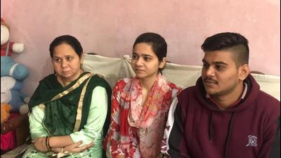 Rajouri braveheart’s daughter Nancy Saini with her mother and brother in Kurukshetra. (HT Photo) Rajouri braveheart’s daughter Nancy Saini with her mother and brother in Kurukshetra. (HT Photo)