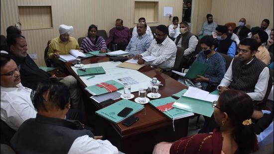 Ludhiana mayor Balkar Sandhu during the F&CC meeting at mayor’s camp office in Ludhiana on Monday. (HT Photo)